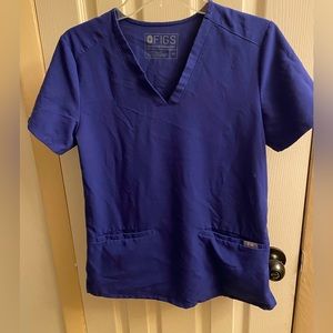 Winning blue Figs top